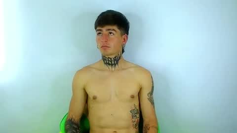 Snapshot of estebanchar_ chatting on March 10, 2025, 3:20 pm Esteban independent model online show from March 10, 2025, 3:20 pm