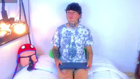 Snapshot of estebanchar_ chatting on September 11, 2025, 10:04 am Esteban independent model online show from September 11, 2025, 10:04 am