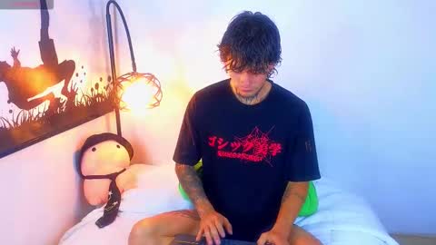 Snapshot of estebanchar_ chatting on September 17, 2025, 7:32 am Esteban independent model online show from September 17, 2025, 7:32 am