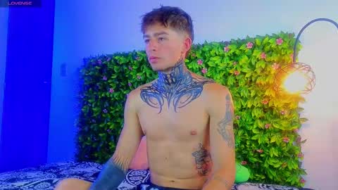 Snapshot of estebanchar_ chatting on October 12, 2025, 7:46 pm Esteban independent model online show from October 12, 2025, 7:46 pm