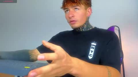 Snapshot of estebanchar_ chatting on November 30, 2025, 10:36 pm Esteban independent model online show from November 30, 2025, 10:36 pm