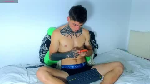 Esteban independent model online show from June 3, 2026, 4:12 pm