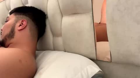 Snapshot of esteeban_ chatting on March 28, 2026, 5:45 pm esteeban_ online show from March 28, 2026, 5:45 pm