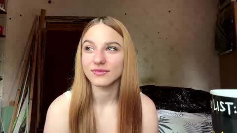Snapshot of estelaroda chatting on June 24, 2026, 8:02 am Rina online show from June 24, 2026, 8:02 am