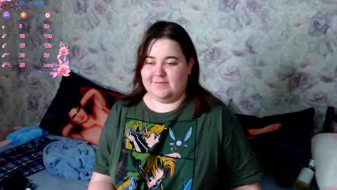 estelle_hicks online show from December 8, 2024, 6:17 pm