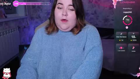 estelle_hicks online show from September 9, 2025, 6:07 pm