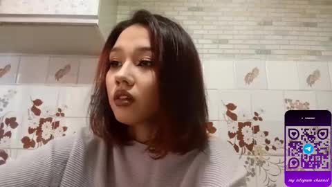 Snapshot of estellekirbo chatting on February 27, 2026, 1:22 pm estellekirbo online show from February 27, 2026, 1:22 pm