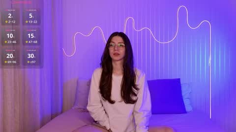 Ester online show from December 8, 2024, 8:25 pm