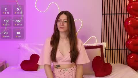 Ester online show from February 11, 2025, 12:17 am