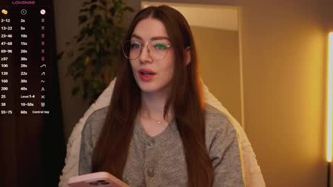 Ester online show from November 17, 2025, 1:11 am