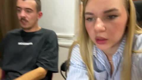 Snapshot of ester_vixen chatting on November 2, 2025, 4:53 pm Ester online show from November 2, 2025, 4:53 pm