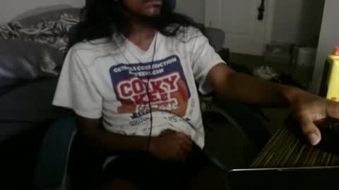 Snapshot of estessaid chatting on November 8, 2025, 12:00 am 94Bottles online show from November 8, 2025, 12:00 am