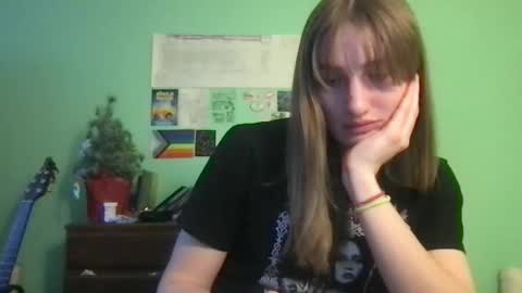 Esther Grey online show from January 27, 2025, 8:28 pm