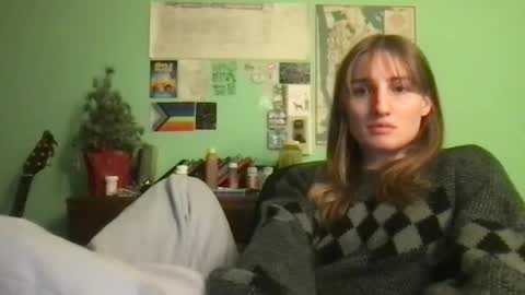 Esther Grey online show from January 28, 2025, 2:43 am