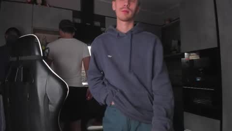 LOUIS online show from December 20, 2025, 7:32 pm