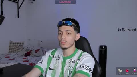 estivenvel online show from October 27, 2025, 2:54 pm