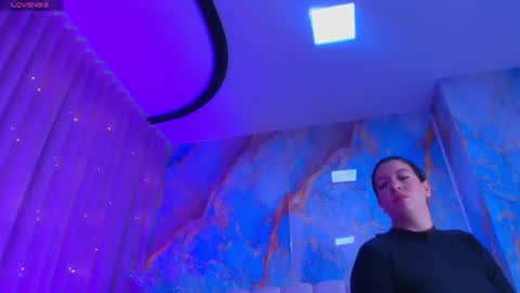 Snapshot of estrella_hanks_ chatting on July 6, 2026, 11:51 am Estrella online show from July 6, 2026, 11:51 am