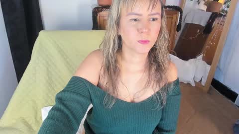 - E S T R E L L A  M I L F - online show from December 28, 2024, 4:08 am