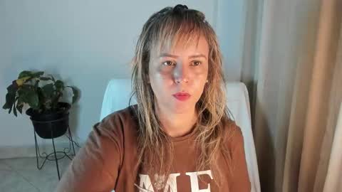 - E S T R E L L A  M I L F - online show from October 5, 2025, 4:11 am