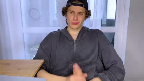 Alex online show from April 8, 2026, 10:48 am