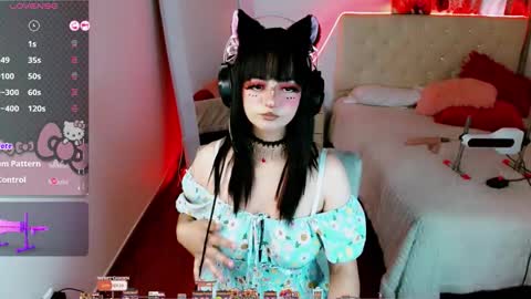 Moon online show from November 27, 2025, 8:00 pm