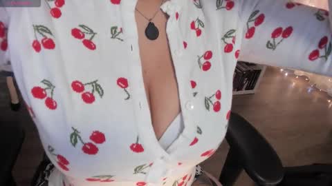 eternalmuse online show from November 28, 2025, 9:12 am