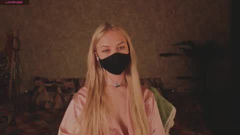 Sophia online show from April 10, 2026, 10:03 pm