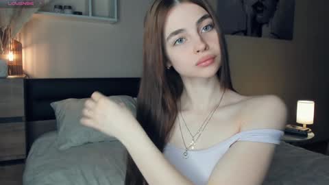 Snapshot of eternity_is_endless chatting on December 28, 2024, 7:33 am Mary online show from December 28, 2024, 7:33 am