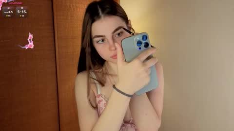 Snapshot of eternity_is_endless chatting on October 27, 2025, 8:18 am Mary online show from October 27, 2025, 8:18 am