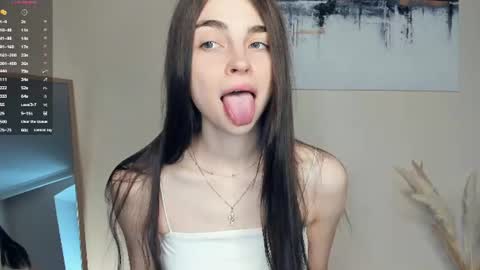 Snapshot of eternity_is_endless chatting on June 29, 2026, 7:47 am Mary online show from June 29, 2026, 7:47 am