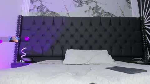 ethaancox online show from March 8, 2026, 2:04 am