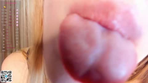 Snapshot of ethalhatchell chatting on March 8, 2025, 7:42 pm Elsa online show from March 8, 2025, 7:42 pm