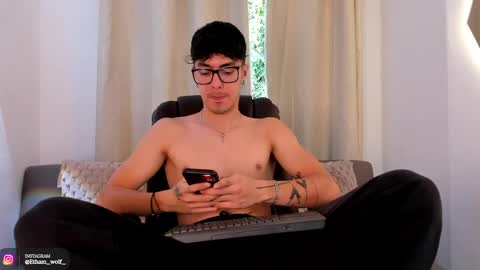 Snapshot of etham_wolf1 chatting on April 29, 2026, 4:55 pm etham_wolf1 online show from April 29, 2026, 4:55 pm
