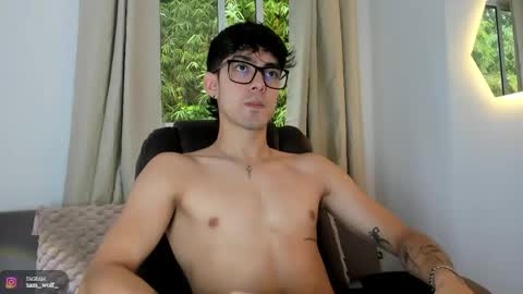 Snapshot of etham_wolf1 chatting on May 8, 2026, 6:13 pm etham_wolf1 online show from May 8, 2026, 6:13 pm