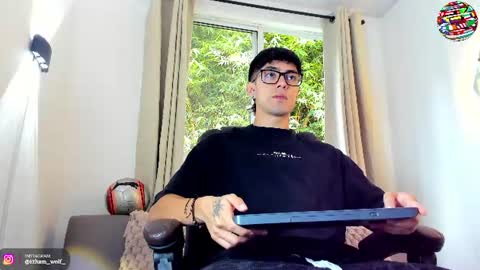 Snapshot of etham_wolf1 chatting on June 14, 2026, 1:46 pm etham_wolf1 online show from June 14, 2026, 1:46 pm