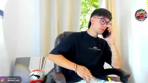 Snapshot of etham_wolf1 chatting on June 29, 2026, 6:30 pm etham_wolf1 online show from June 29, 2026, 6:30 pm