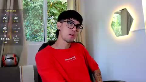 Snapshot of etham_wolf1 chatting on July 6, 2026, 6:10 pm etham_wolf1 online show from July 6, 2026, 6:10 pm