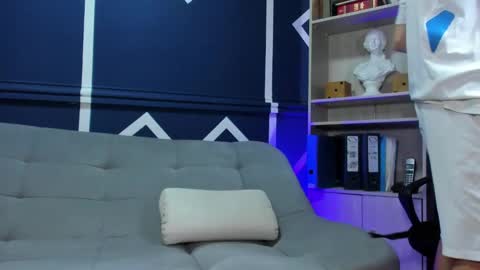 Etham online show from October 4, 2025, 12:14 pm