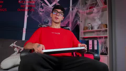 Etham online show from October 17, 2025, 2:52 pm