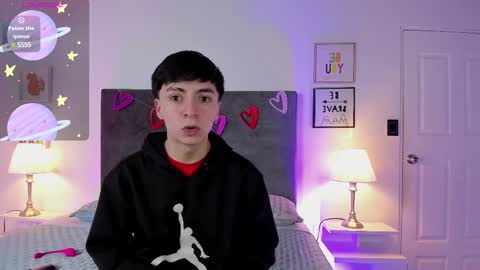 Snapshot of ethan_and_ava chatting on February 19, 2025, 1:39 pm ethan and ava online show from February 19, 2025, 1:39 pm