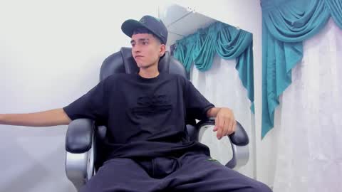 Ethan online show from January 3, 2025, 8:54 pm