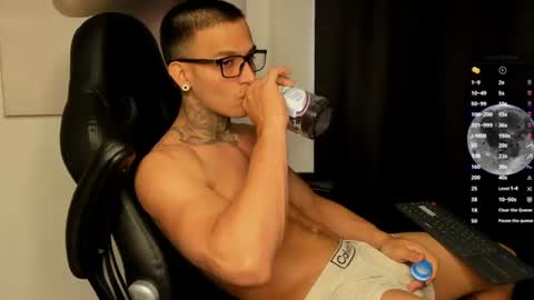 Snapshot of ethan_devis7 chatting on June 15, 2026, 8:22 pm Ethan - Independent model online show from June 15, 2026, 8:22 pm