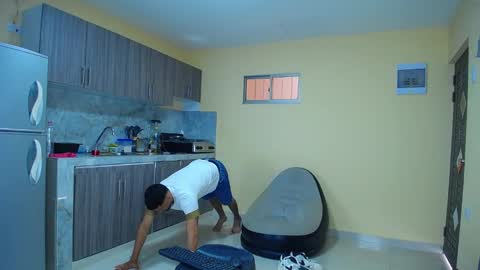 Jose online show from December 2, 2025, 7:31 pm