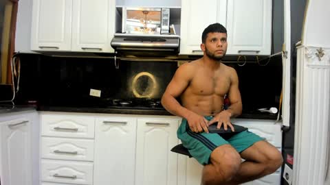 ethan helmut online show from January 6, 2025, 11:18 am