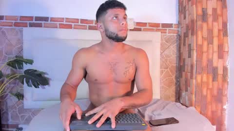 ethan helmut online show from January 11, 2025, 2:36 pm