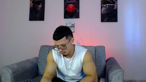 ethan_rodgers01 online show from July 15, 2026, 2:33 pm