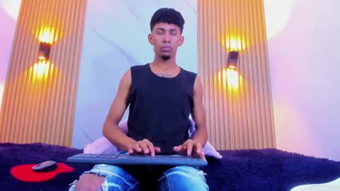 ethan_thouse online show from October 9, 2025, 3:59 am