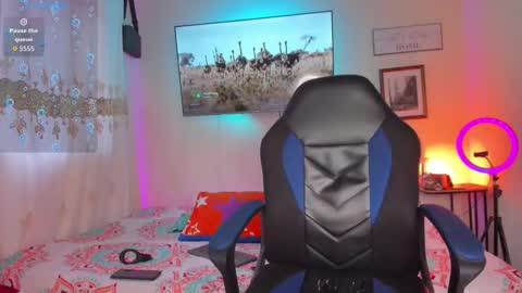 ethan travis online show from November 20, 2025, 8:41 pm