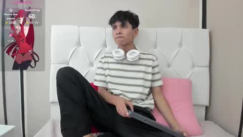 Ethan online show from September 22, 2025, 9:39 pm