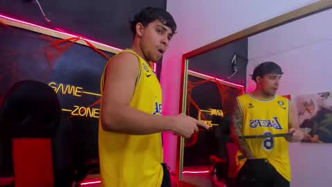 Ethan online show from November 2, 2025, 4:37 am